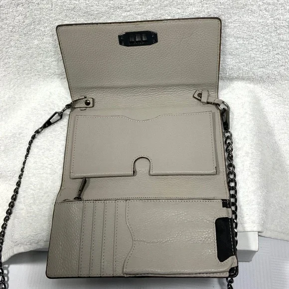 NWOT - Rebecca Minkoff Wallet/Clutch on chain - Picture 6 of 16